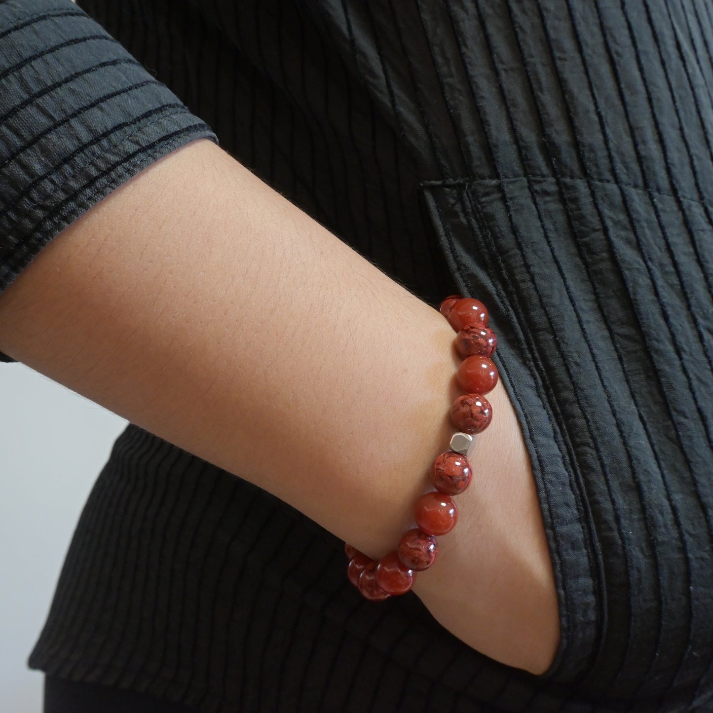 RED MIXED - CINNABAR SOUTH RED AGATE BRACELET